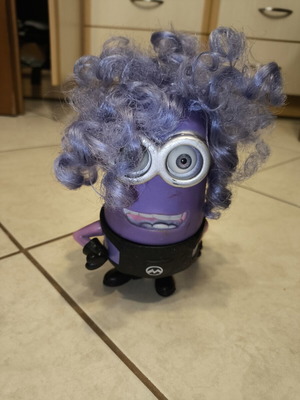 Φιγούρα Minion μεταχειρισμένη με φως και μουσική, λειτουργική