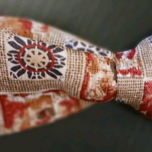 Tie like new with gift card-book