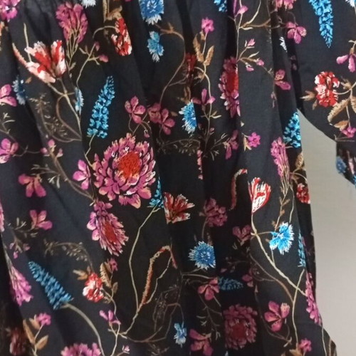 Blouse size large like new