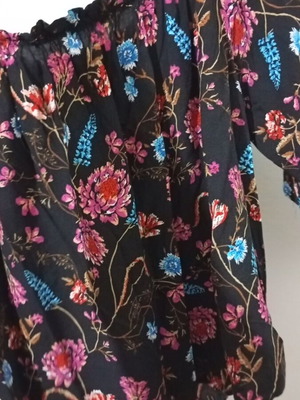 Blouse size large like new