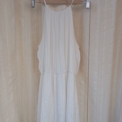 White dress with elastic waist like new Bershka