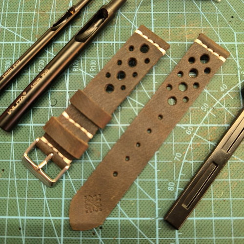 Handmade leather watch strap Racer style, custom colors