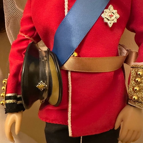 Royal Wedding Collectible Dolls Prince William & Princess Catherine Arklu Like New