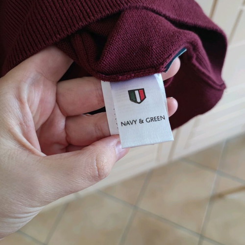 Navy & Green cotton sweater like new, burgundy, size L