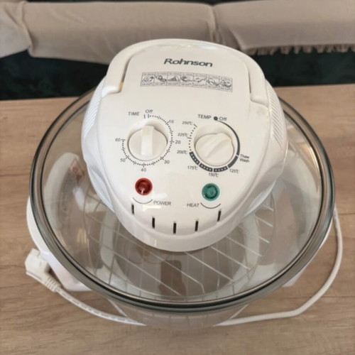 Rohnson white halogen oven like new