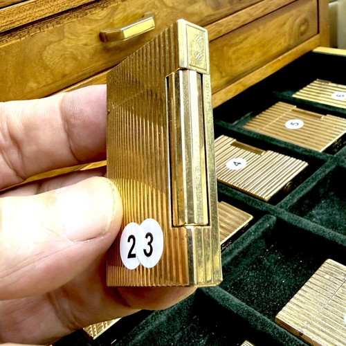 DuPont N23 Slim Gold Lighter like new