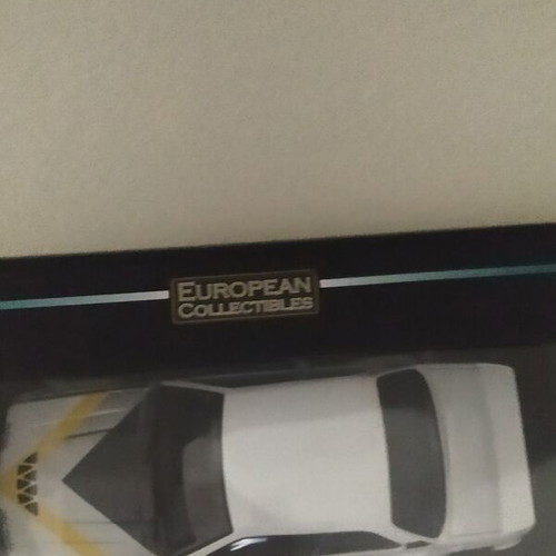 Opel Ascona 400 Sun Star 1/18 new Diecast with opening doors