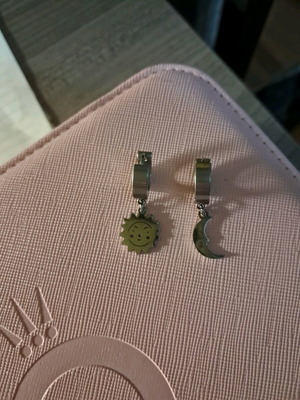 Stainless steel earrings sun-moon like new, silver