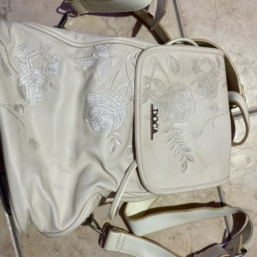 Doca beige backpack with rose design