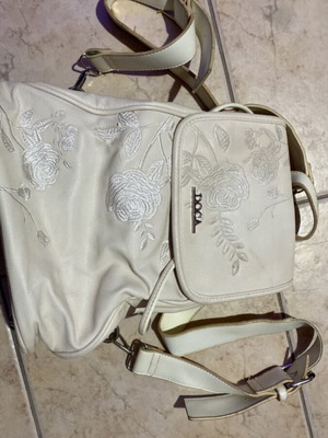 Doca beige backpack with rose design