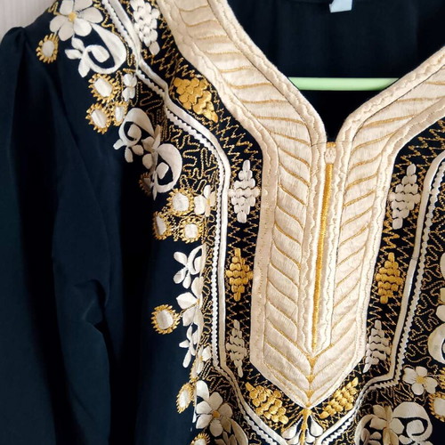 Luxury traditional caftan dress from Dubai like new, black with gold embroidery