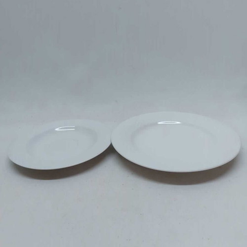 Set of 17 white porcelain plates Lynns Fine China used
