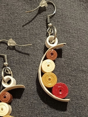 Hanging earrings made of recyclable paper new, multicolor