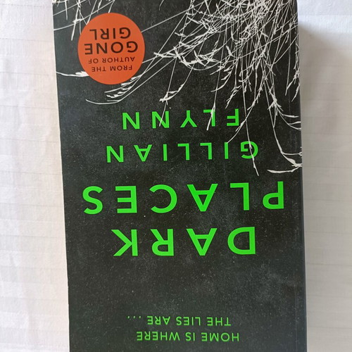 Dark Places by Gillian Flynn paperback like new, English