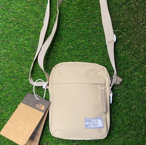 •The north face cross body bag