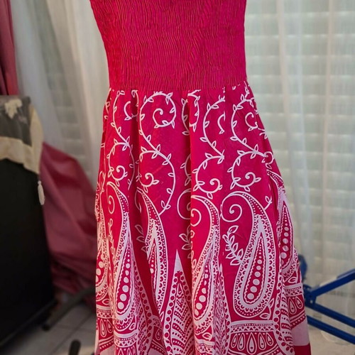 Summer dress new with adjustable straps, size M - L, pink and white
