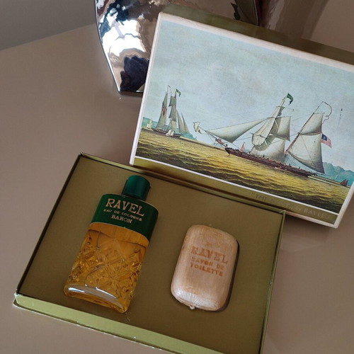 Vintage Eau De Cologne BARON by RAVEL 90ml and soap gift set new