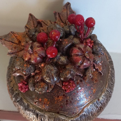 Christmas decoration ceramic acorn 15 cm new