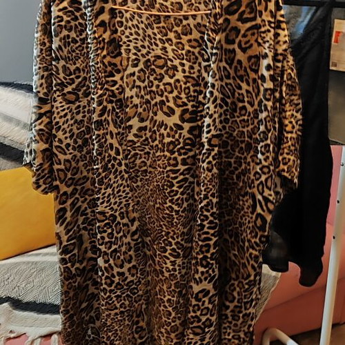 Animal Print Kimono new, satin fabric, one size