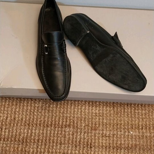 Boos men's classic leather shoes black, like new, size 43