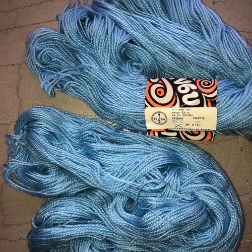 Acrylic yarn for knitting like new, blue