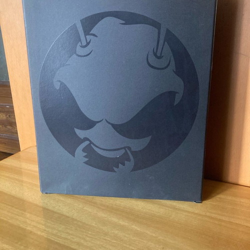 Mezco One:12 Captain Marvel figure like new