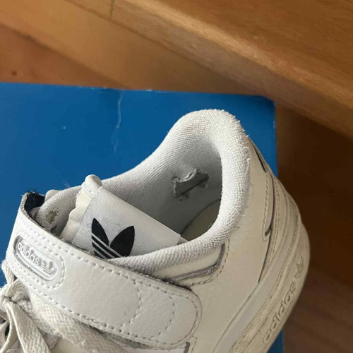 Adidas Forum 84 Low γυναικεία αθλητικά παπούτσια μεταχειρισμένα, λευκά με ιβουάρ, νούμερο 36 και 2/3