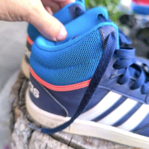 Adidas athletic shoes 36 ¾ used, blue