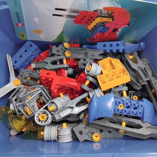Lego Education 9206 Duplo Tech Machines set with missing parts