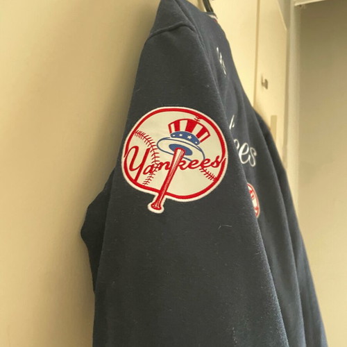 New York Yankees Double Faced Jacket size L like new, blue and red