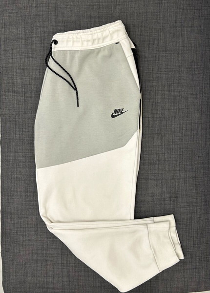 Nike tech fleece