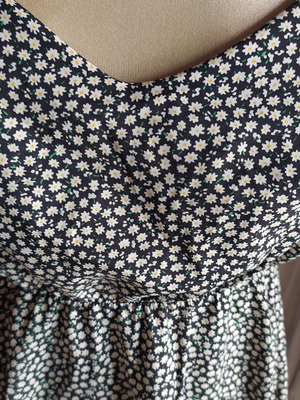 Multicolored dress used with daisies, size L