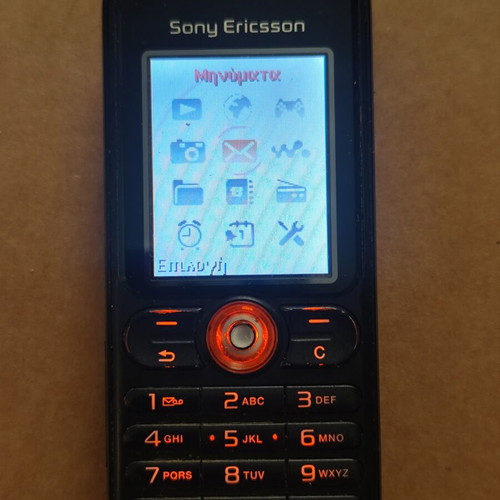 Sony Ericsson W200i vintage mobile phone used