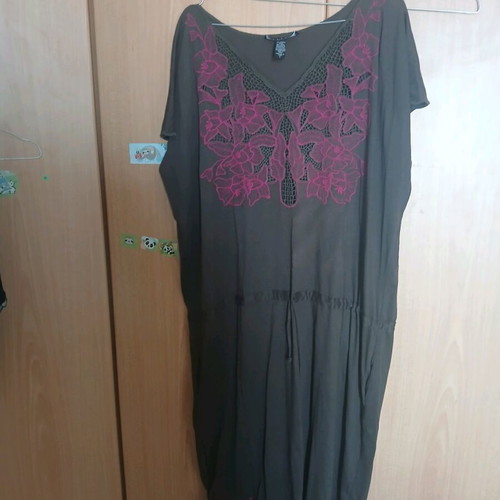 Makó dress like new, plus size, gray with purple embroidery and belt