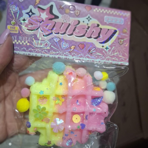 Squishy Waffles new, pack of 20 in display box