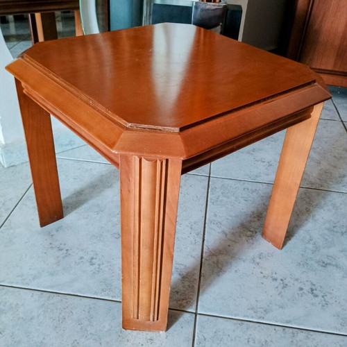 Coffee table like new, dimensions 46x46x40 cm