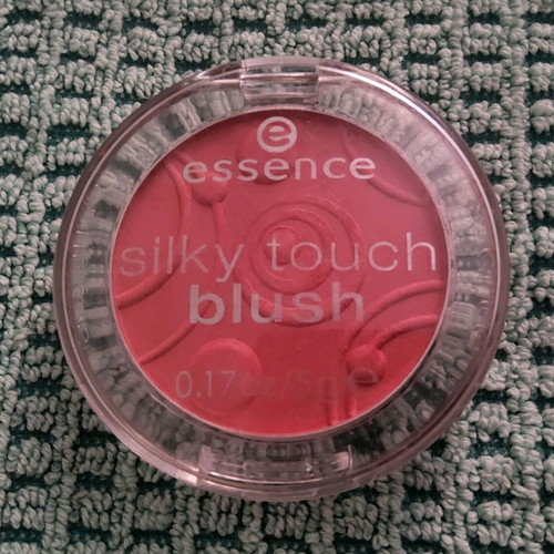 Blush Silky Touch Essence new 5gr 60 lives a cherry