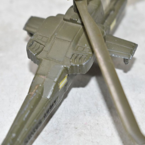 ERTL AH-64 Apache Diecast Military Helicopter Model used