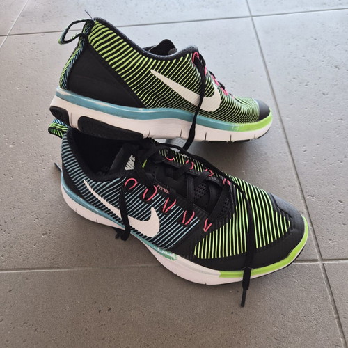 Nike Free running shoes size 42, multicolor