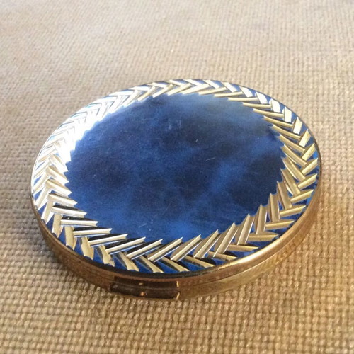 Art Nouveau style powder compact used