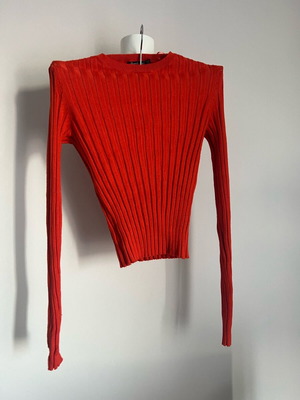 Red coral elastic pullover like new
