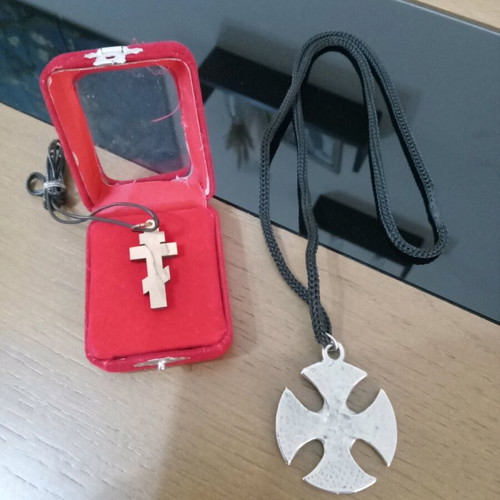 Crosses like new, 1 wooden with defect, 1 metal