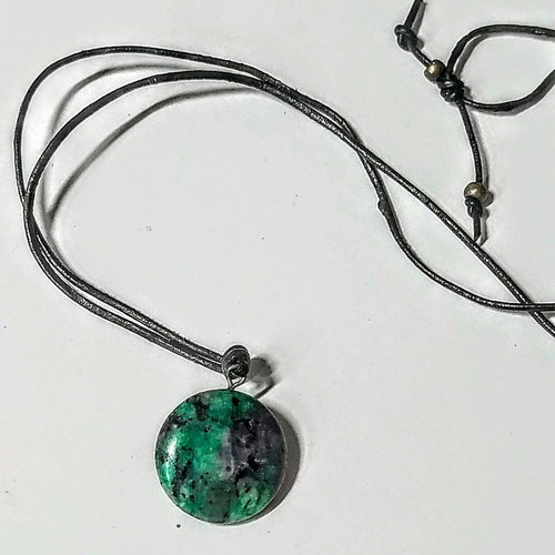 Zoisite pendant new, size 2 centimeters