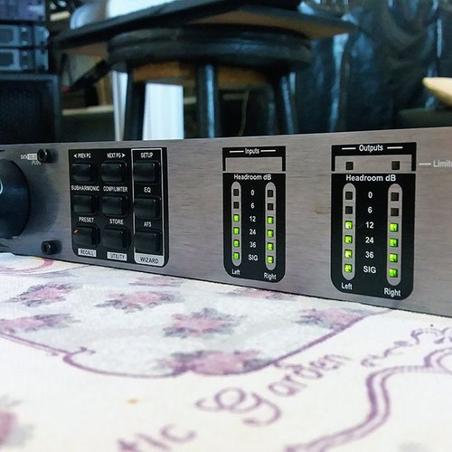 DBX Driverack PX Audio Processor like new Compressor Limiter Gate