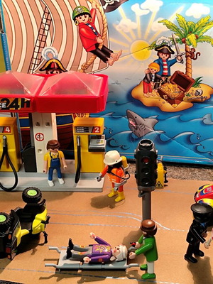 Playmobil Gas Station Accident like new