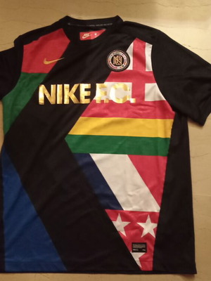 Nike FC 1994 Soccer Jersey like new, large