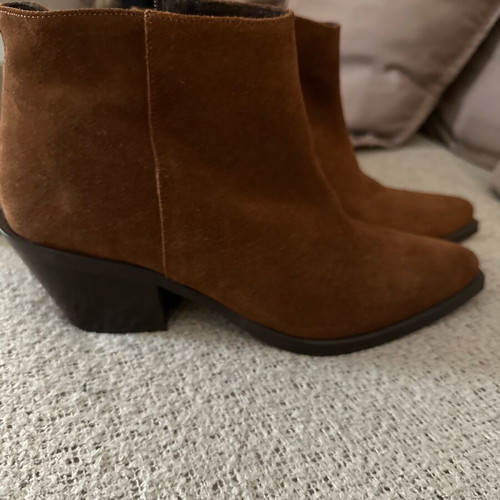 Esiot brown suede boots new, size 41