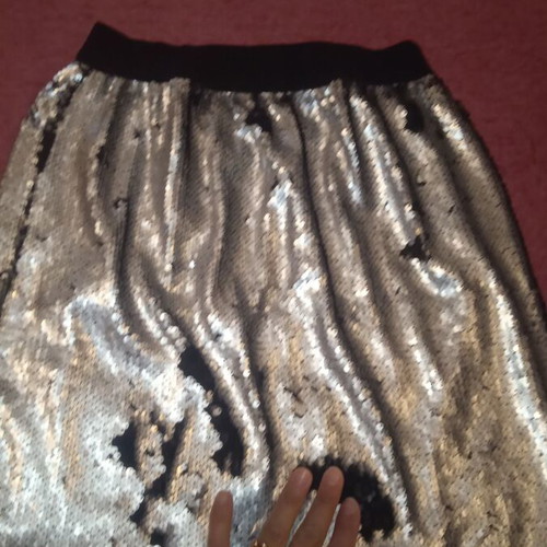 Sequin skirt like new, gray and black, size S