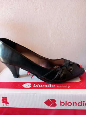 Γόβες μαύρες καινούργιες, νούμερο 39, δερμάτινες, G&Β made in Greece