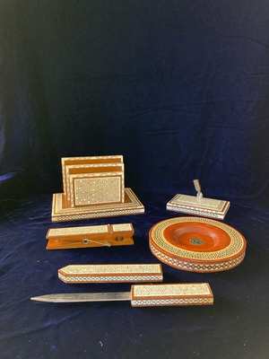 Antique desk set in excellent condition